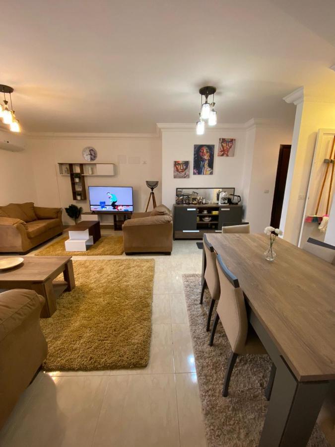 Madinaty Well-Furnished 3- Bedroom Apartment - شقة فندقيه للايجار مدينتي Madinat ash Shuruq Экстерьер фото