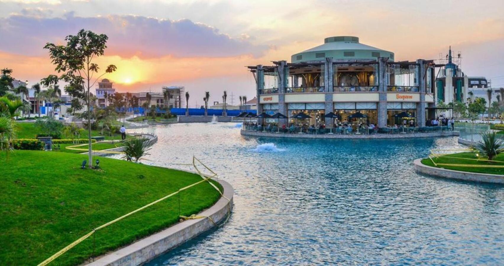 Madinaty Well-Furnished 3- Bedroom Apartment - شقة فندقيه للايجار مدينتي Madinat ash Shuruq Экстерьер фото